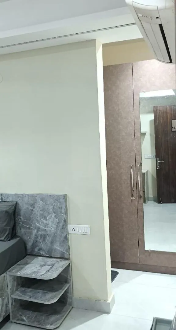 Living Homes Serpens - Sector 51, Near Artemis Hospital, Sohna Road غورغاون 0*,
